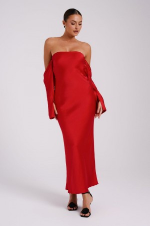 Meshiki Vee Off Shoulder Satin Rojas | AYOB5493