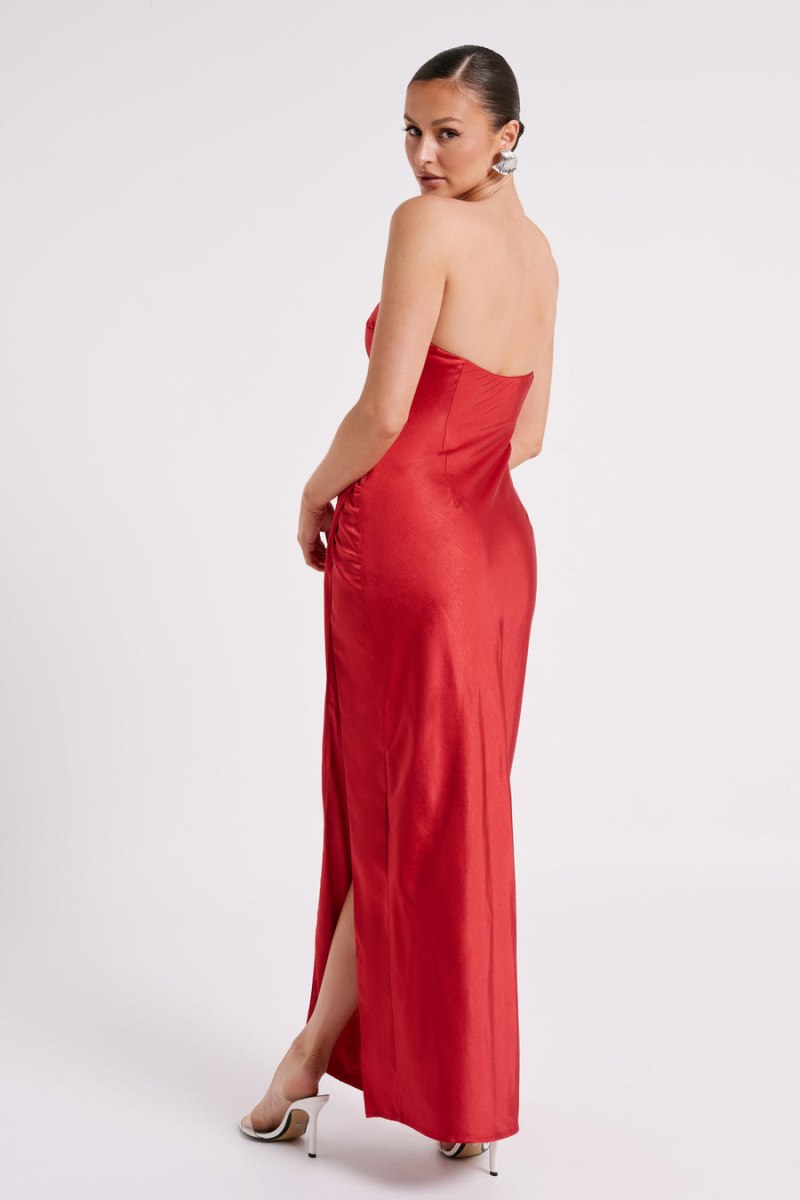 Meshiki Aminah Draped Strapless Rojas | QORJ6436