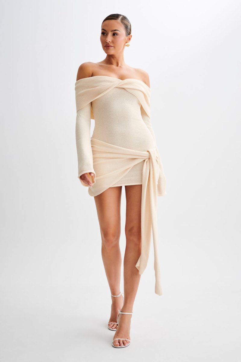 Meshiki Camryn Off Shoulder Tie Knit Creme | QYOW4008