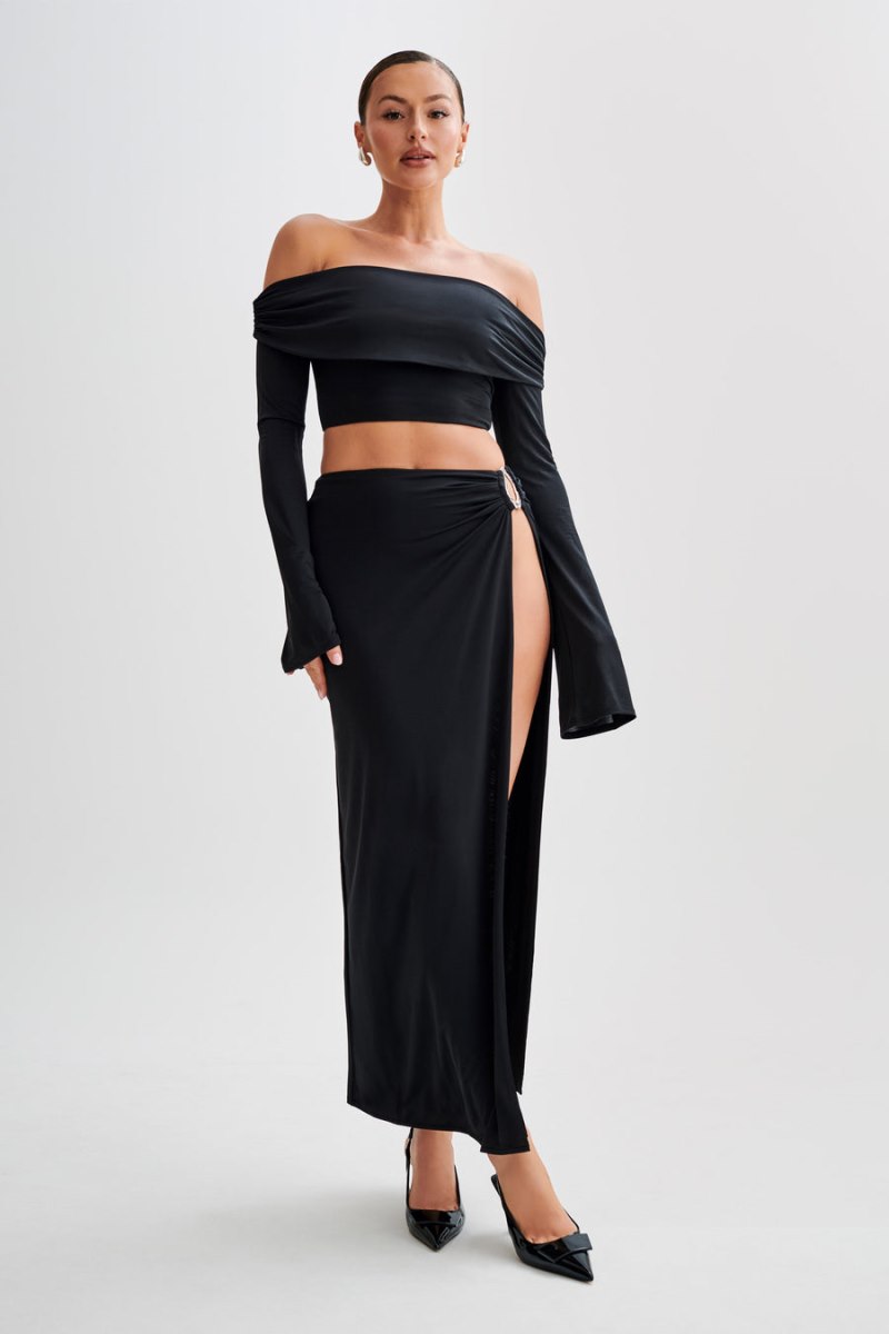 Meshiki Camryn Slinky Off Shoulder Crop Negras | ZOPD5920