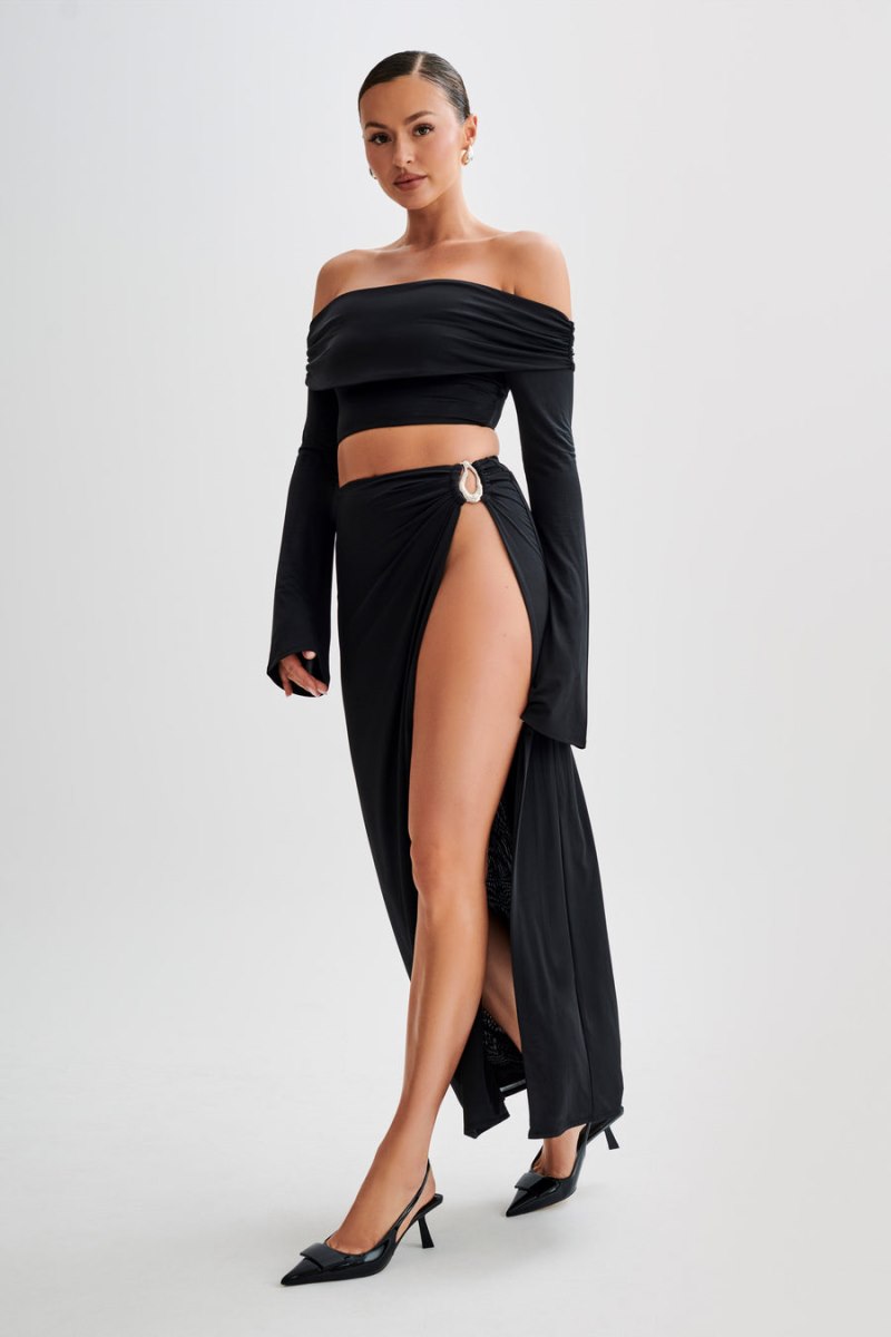 Meshiki Camryn Slinky Off Shoulder Crop Negras | ZOPD5920