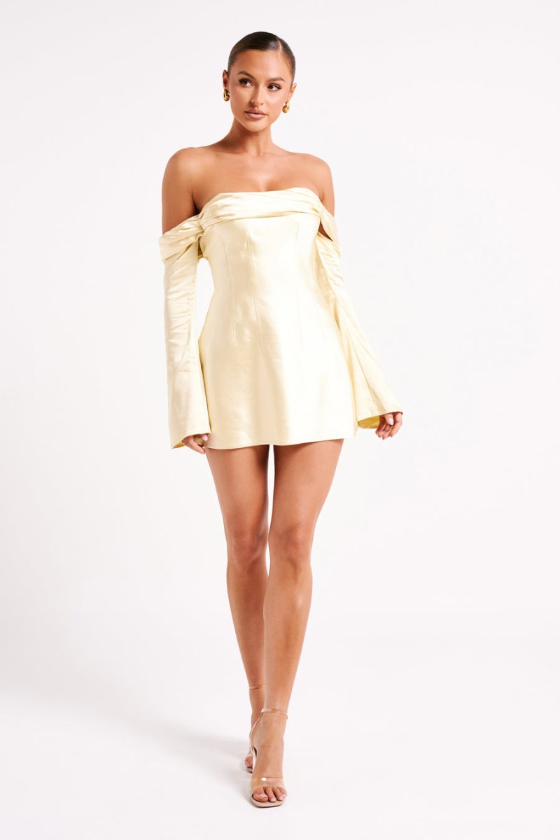 Meshiki Giselle Off Shoulder Satin Amarillo Claro | BVMD5018