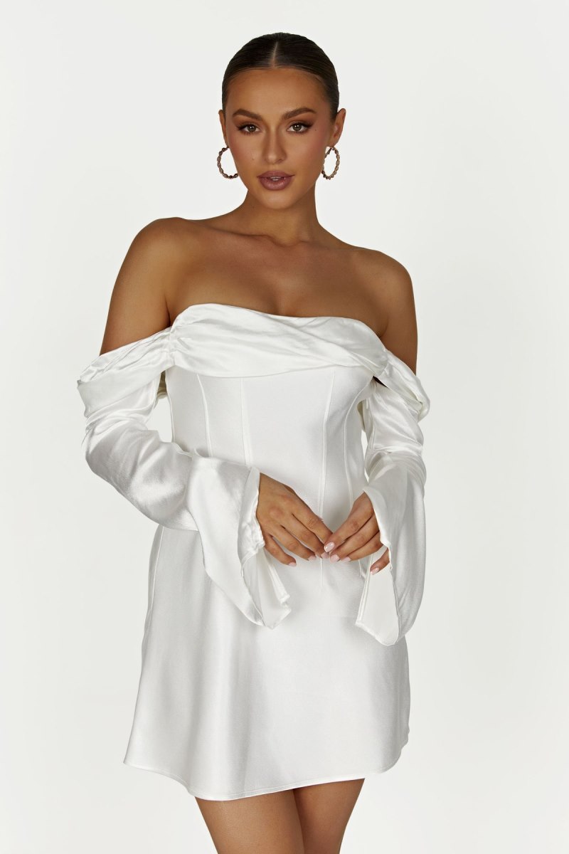 Meshiki Giselle Off Shoulder Satin Blancas | AOBH8902