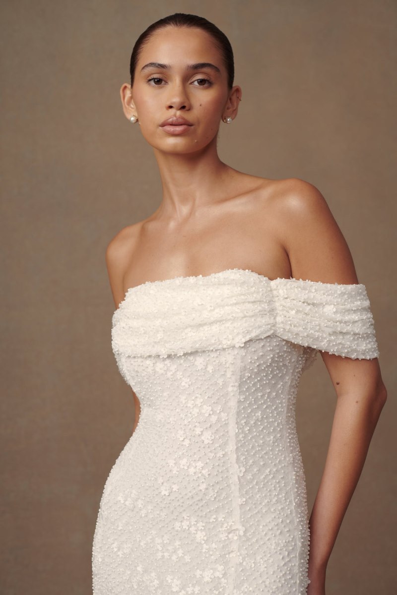 Meshiki Priyanka Daisy Beaded Off Shoulder Wedding Gown Blancas | VHDI7089