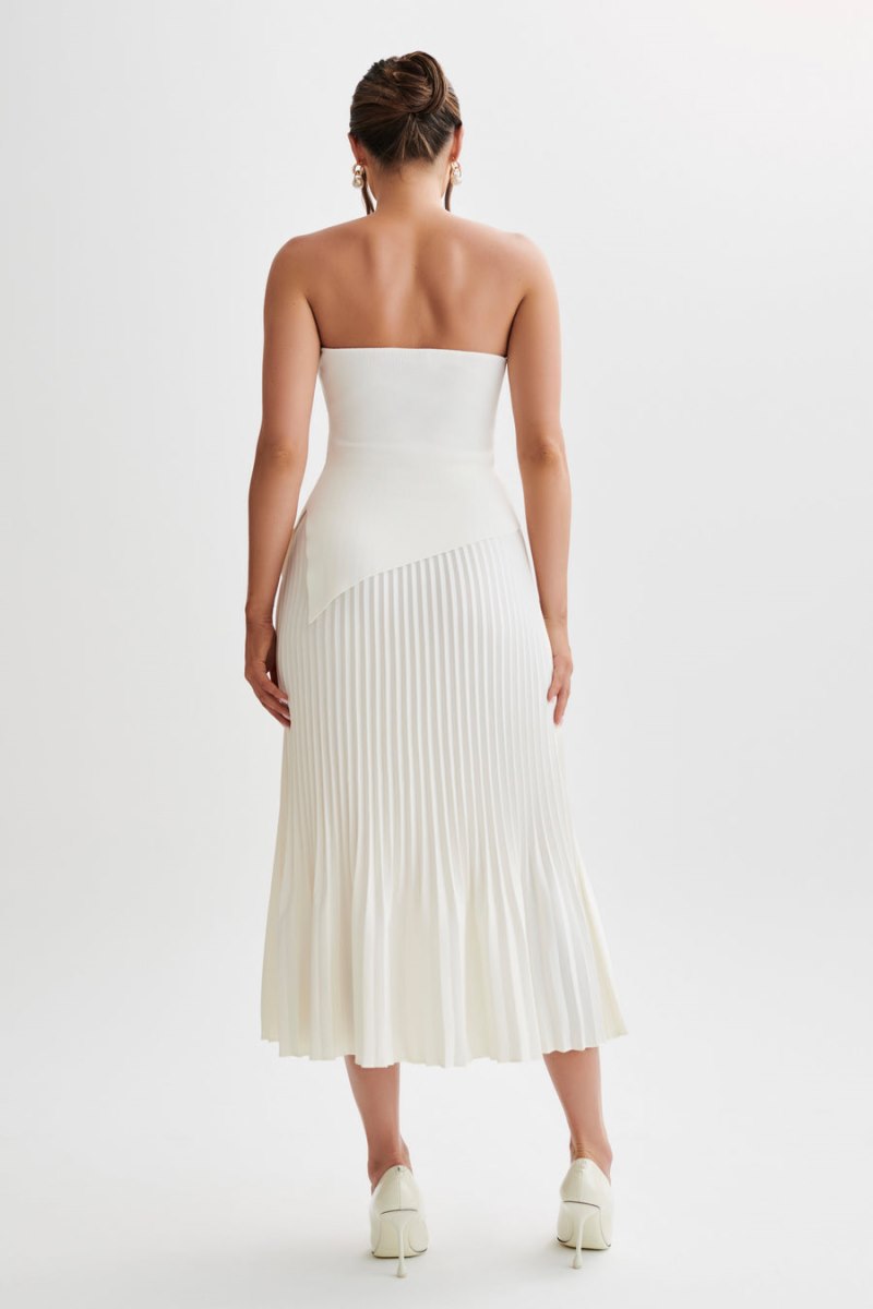 Meshiki Sidney Asymmetrical Strapless Knit Blancas | NOMC0563