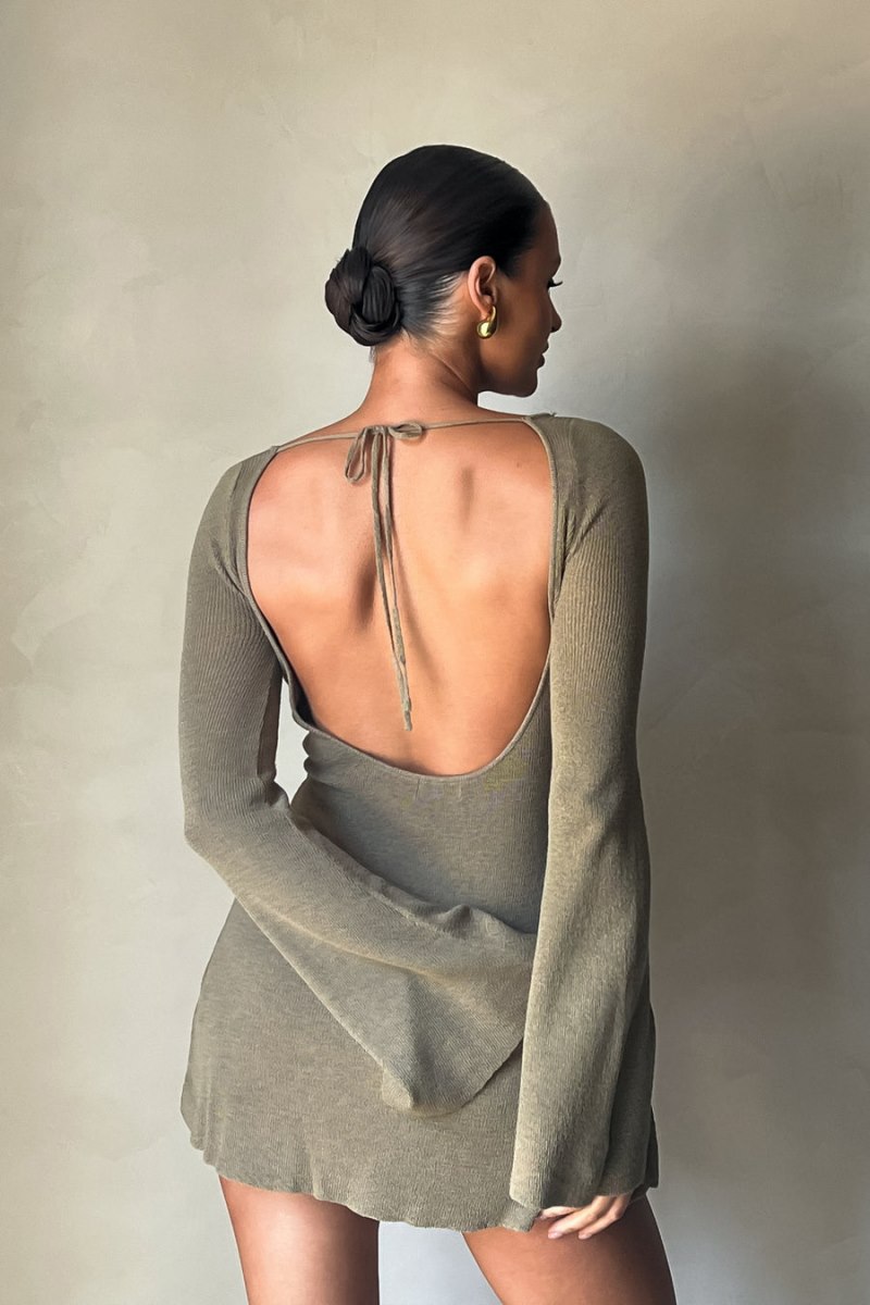 Meshiki Zahra Long Sleeve Open Back Knit Verde Oliva | SGGO6074